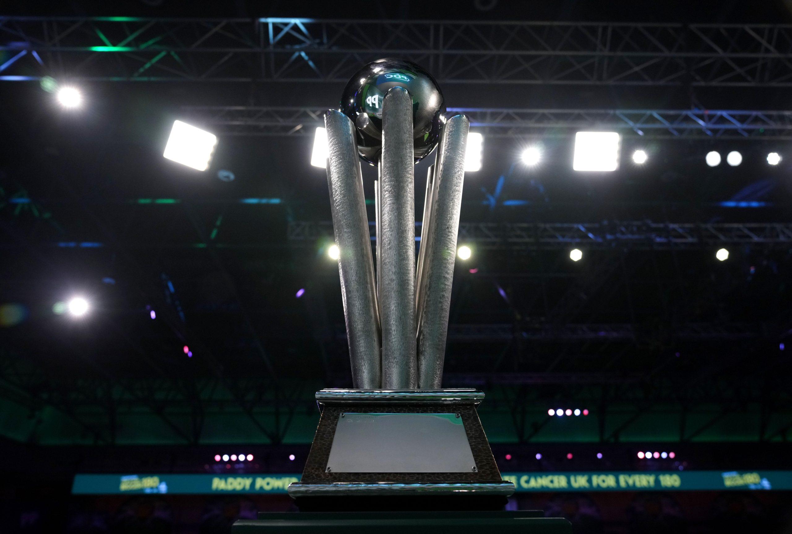 Découvrez les revenus de Luke Littler : prize money, contrats record, bonus et combien le prodige du darts peut encore gagner en 2026.