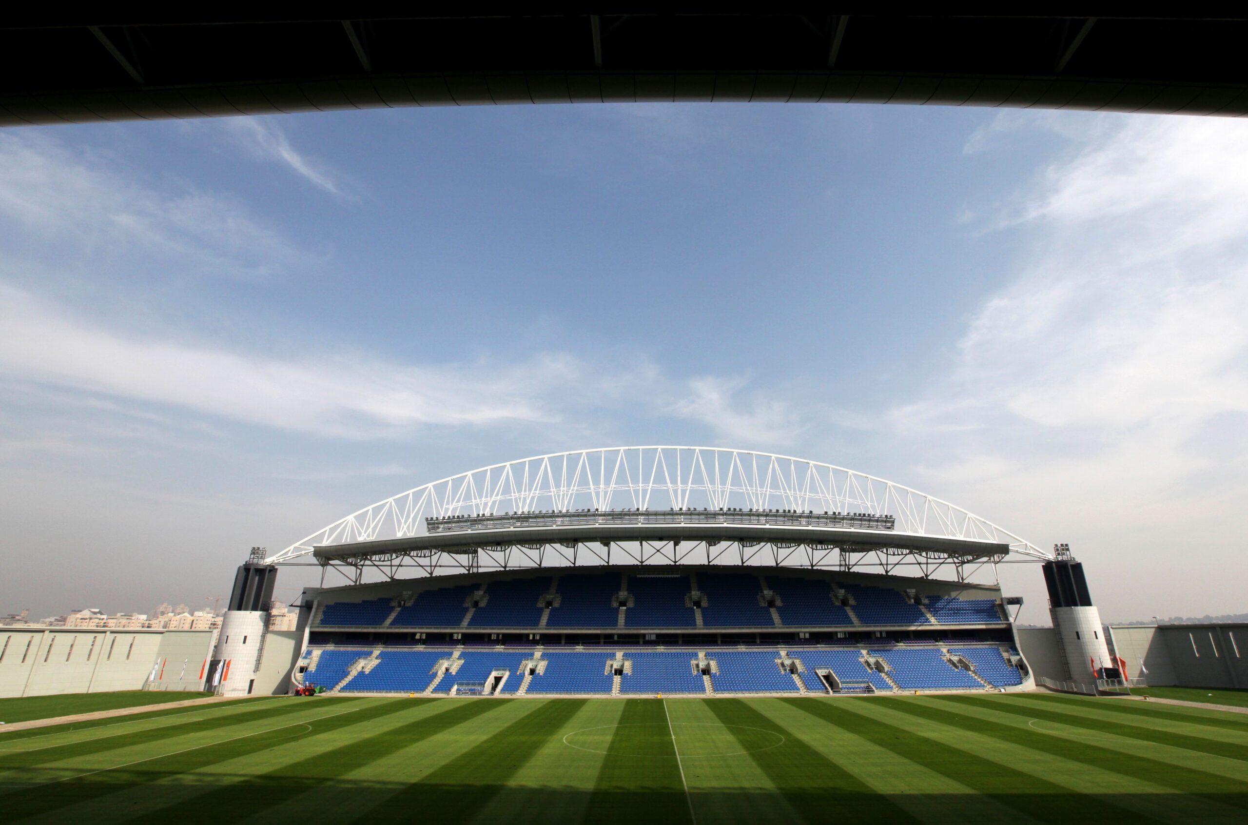 Charles De Ketelaere herleeft bij Atalanta na mislukking bij AC Milan. Ontdek zijn reis van paria tot sterspeler in Bergamo.