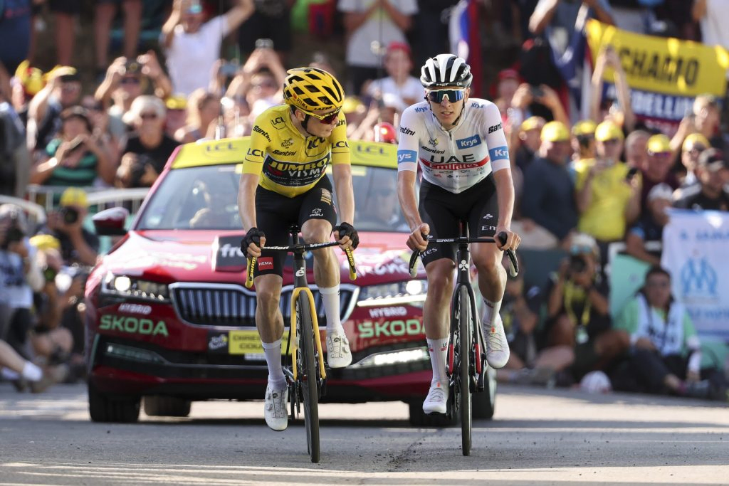 Vingegaard et Pogacar au Tour de France